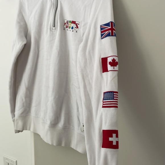 Roots Sweater - Picture 2 of 6